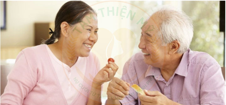 Người già rụng răng - nguyên nhân, cách khắc phục, biện pháp phòng ngừa 10 ngăn ngừa người già rụng răng